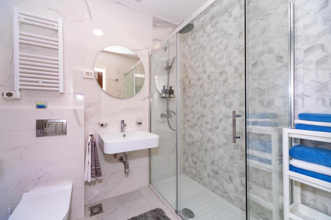 Les appartements Privés Bar Esterno foto